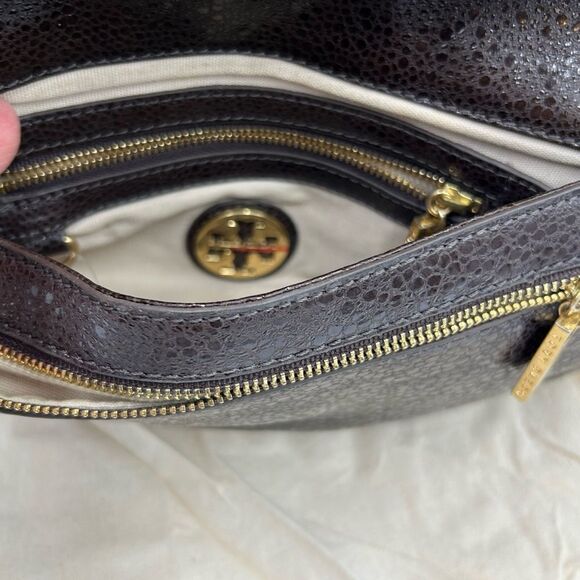 Women’s Tory Burch Kira Chevron convertible shoulder bag - Picture 14 of 14